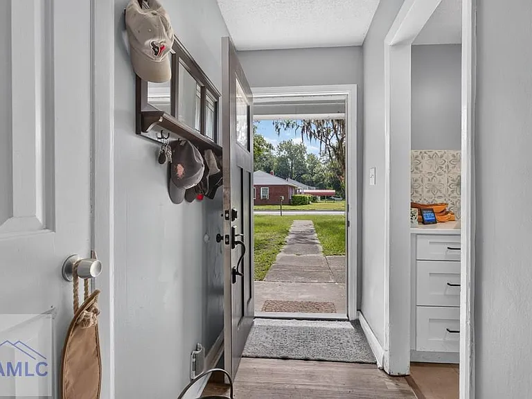 2211 Pecan Dr — Photo 6