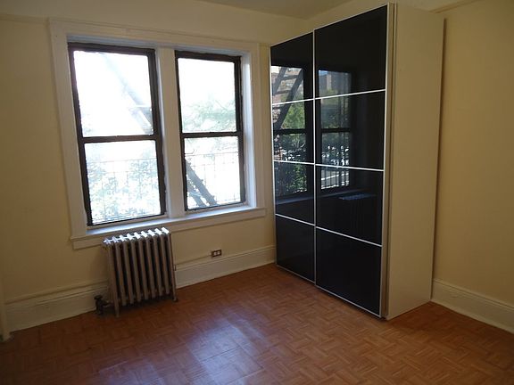 2nd image of 33-09 Crescent St #2F