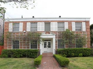 152 S Reeves Dr APT 203, Beverly Hills, CA 90212