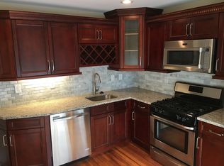 157 Whitney Street #FL 3RD, Hartford, CT 06105