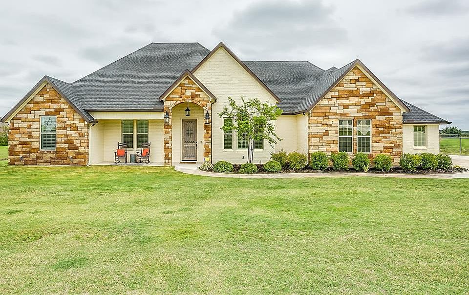 1st image of 209 Canyon Creek Cir