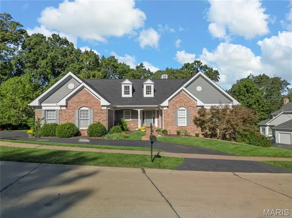 1515 Lace Bark Ct, Chesterfield, MO 63005