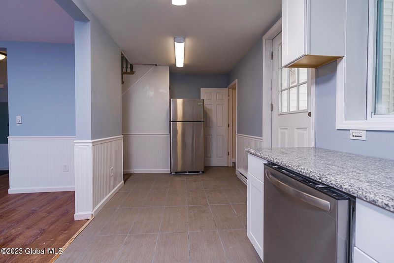 5th image of 29 Stephen Street