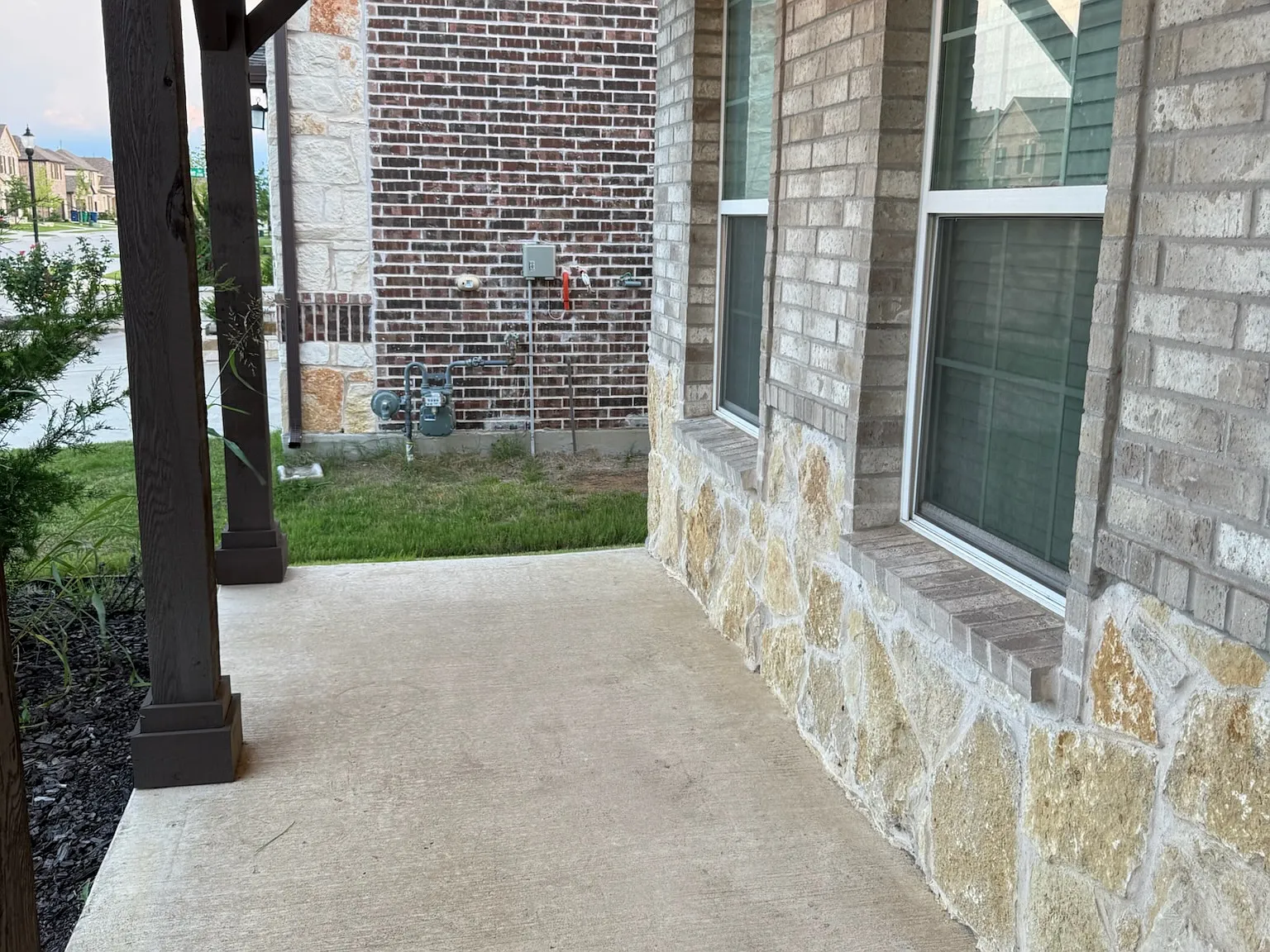 6 bed, 3521 sqft, $3,500 — Photo 3
