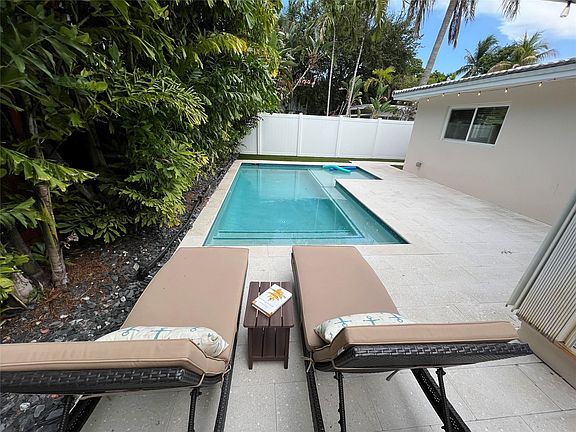 5th image of 3336 NE 19th Avenue