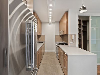 60 E 8th St APT 23M, New York, NY, 10003