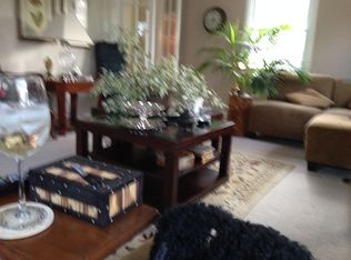 2688 Windsor Dr, Troy, MI 48085