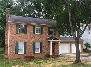 9608 Kayce Ln, Charlotte, NC 28213