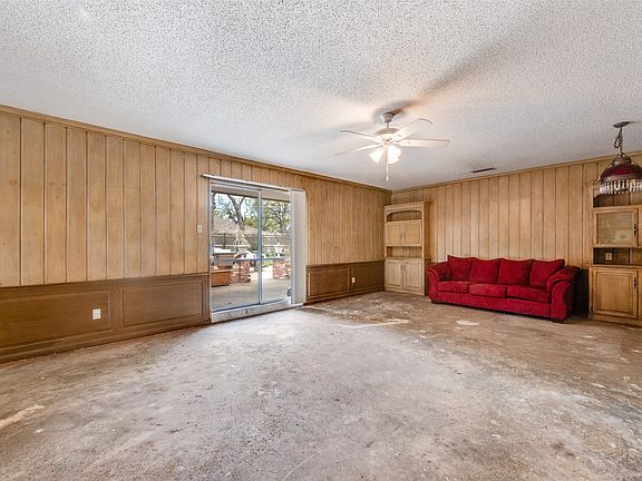 4th image of 5001 Boulder Lake Rd