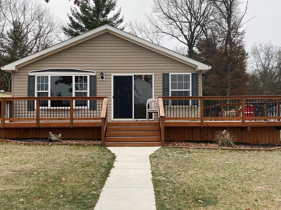 1st image of 1570 E Shane Dr