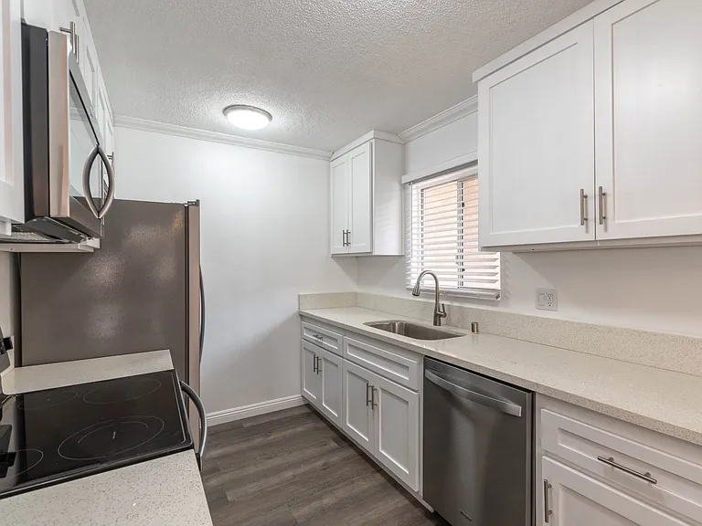 6520 Shirley Ave #3 — Photo 5