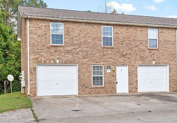 3rd image of 535 Lafayette Rd #8