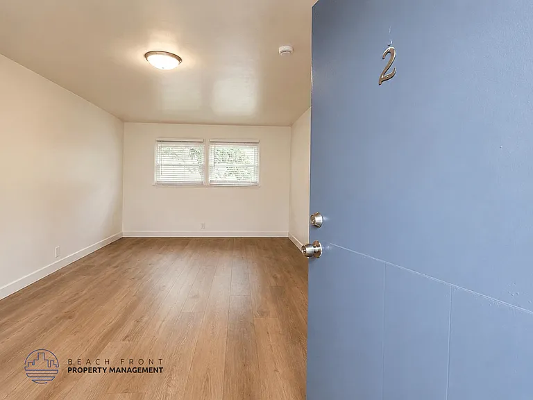 313 Calle Miramar — Photo 12