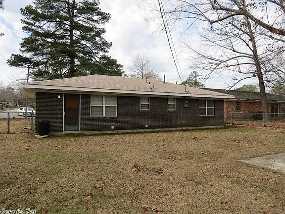 5th image of 38 Bonnie Park Dr