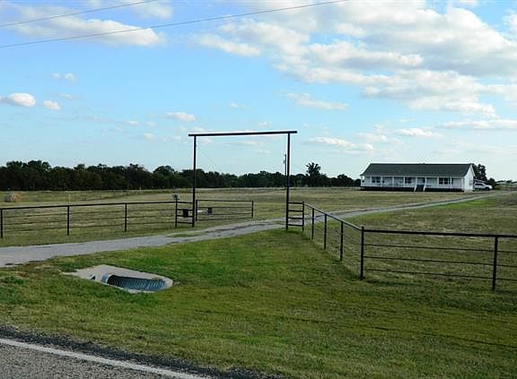 2nd image of 20373 S State Highway 78