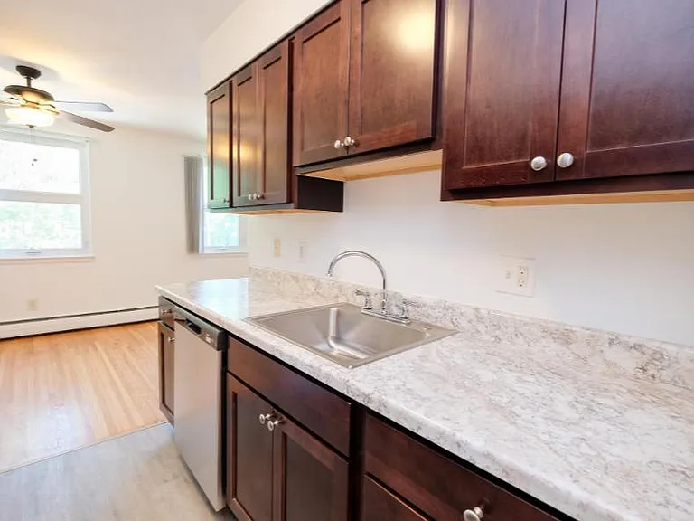 Knollwood Estates — Photo 10