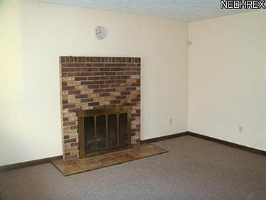 4th image of 2984 Denniston St