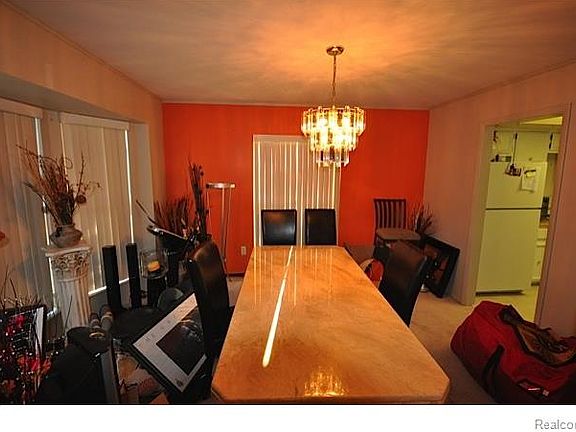 5th image of 25111 Greenbrooke Dr #1