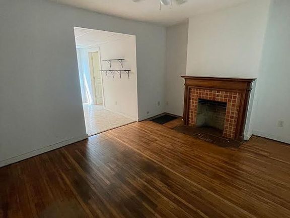 3rd image of 171 E Hudson St #171