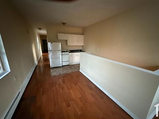 1st image of 156 Hendricks Ave Floor 3