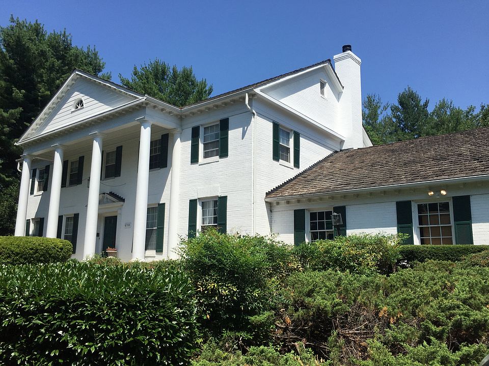 front with half circle driveway
