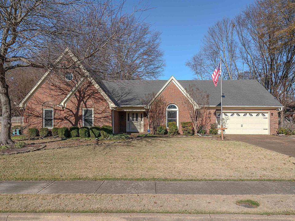 1st image of 2063 Brackenbury Ln