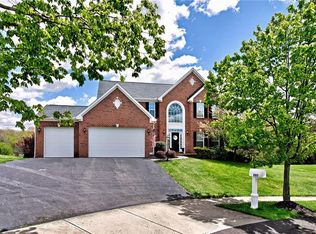 207 Broadview Ct, Cranberry Township, PA 16066