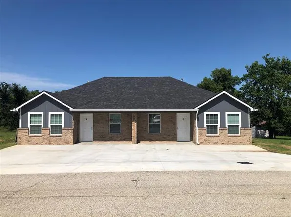 808 N 10th St #A, Sapulpa, OK 74066