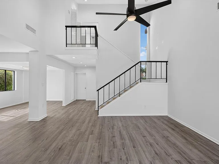 7812 Linkside Dr — Photo 6