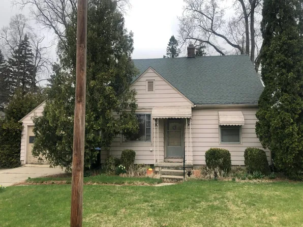 2520 Wilson Ave, Lansing, MI 48906