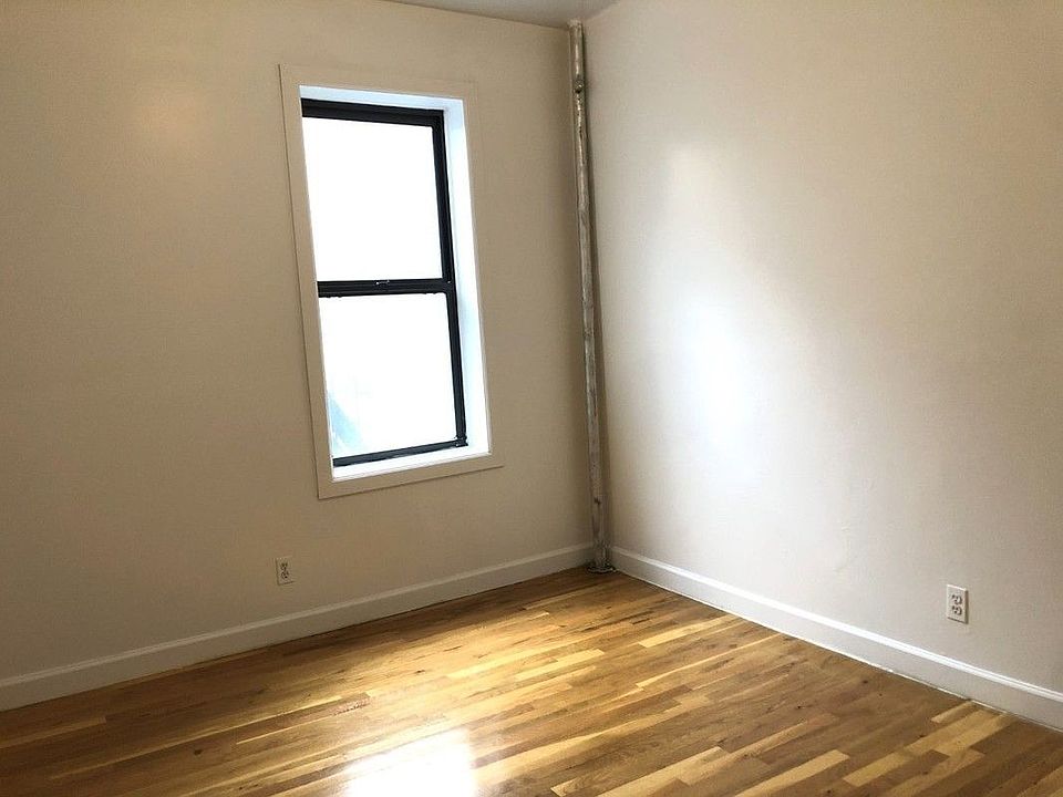 2nd image of 715 W 170th St #6J