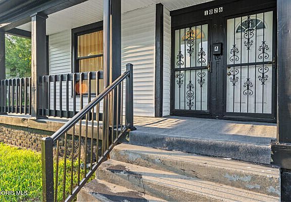 3rd image of 1026 Oakwood Ave