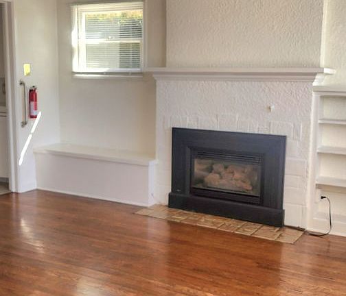 3rd image of 847 Poli St APT 1