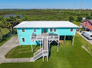3527 Nine Mile Rd, Galveston, TX 77554