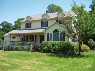 140 Mountain View Dr, Belchertown, MA 01007