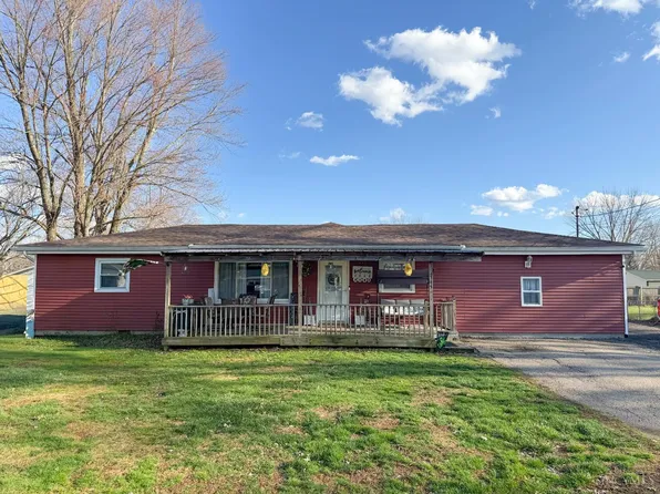 5545 Maple Grove Ave, Blanchester, OH 45107