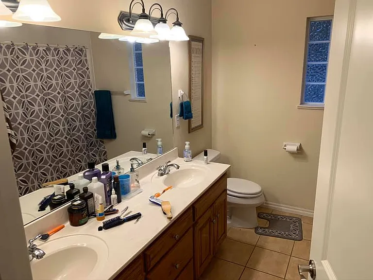 1027 East Dr #4 — Photo 11