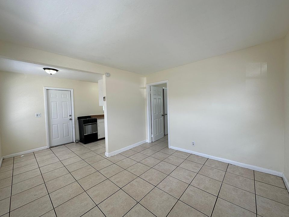 1st image of 832 S D St #2