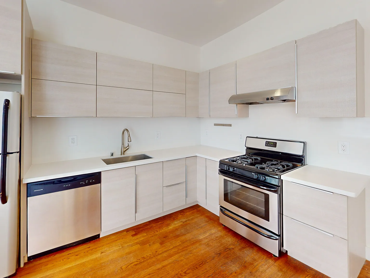 1 bed, $5,295 — Photo 3