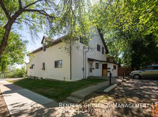 506 6th Ave SE #4, Medicine Hat, AB T1A2T4