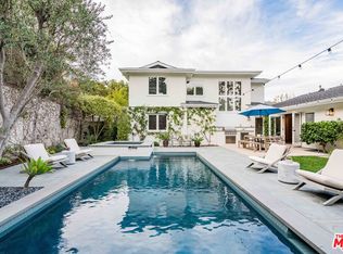 2301 Banyan Dr, Los Angeles, CA 90049
