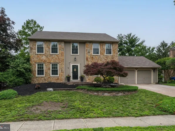 17 Tattersall Dr, West Deptford, NJ 08051