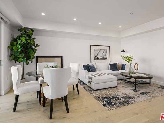 5th image of 1123 S Shenandoah St #103