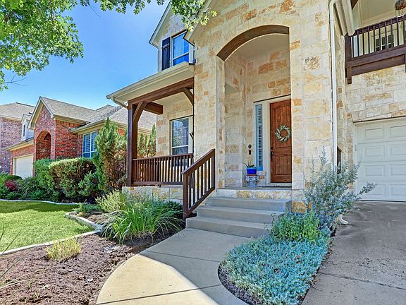 2nd image of 316 Palo Alto Way