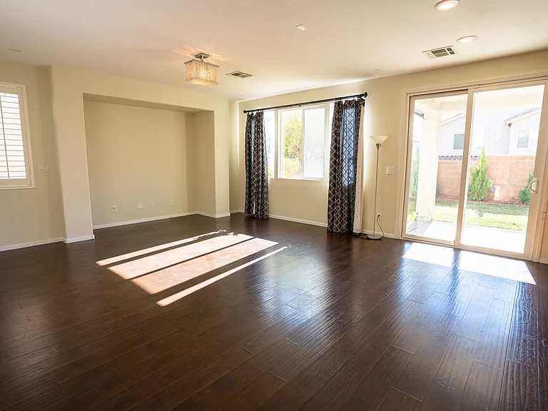 10643 Tray Mountain Ave — Photo 4