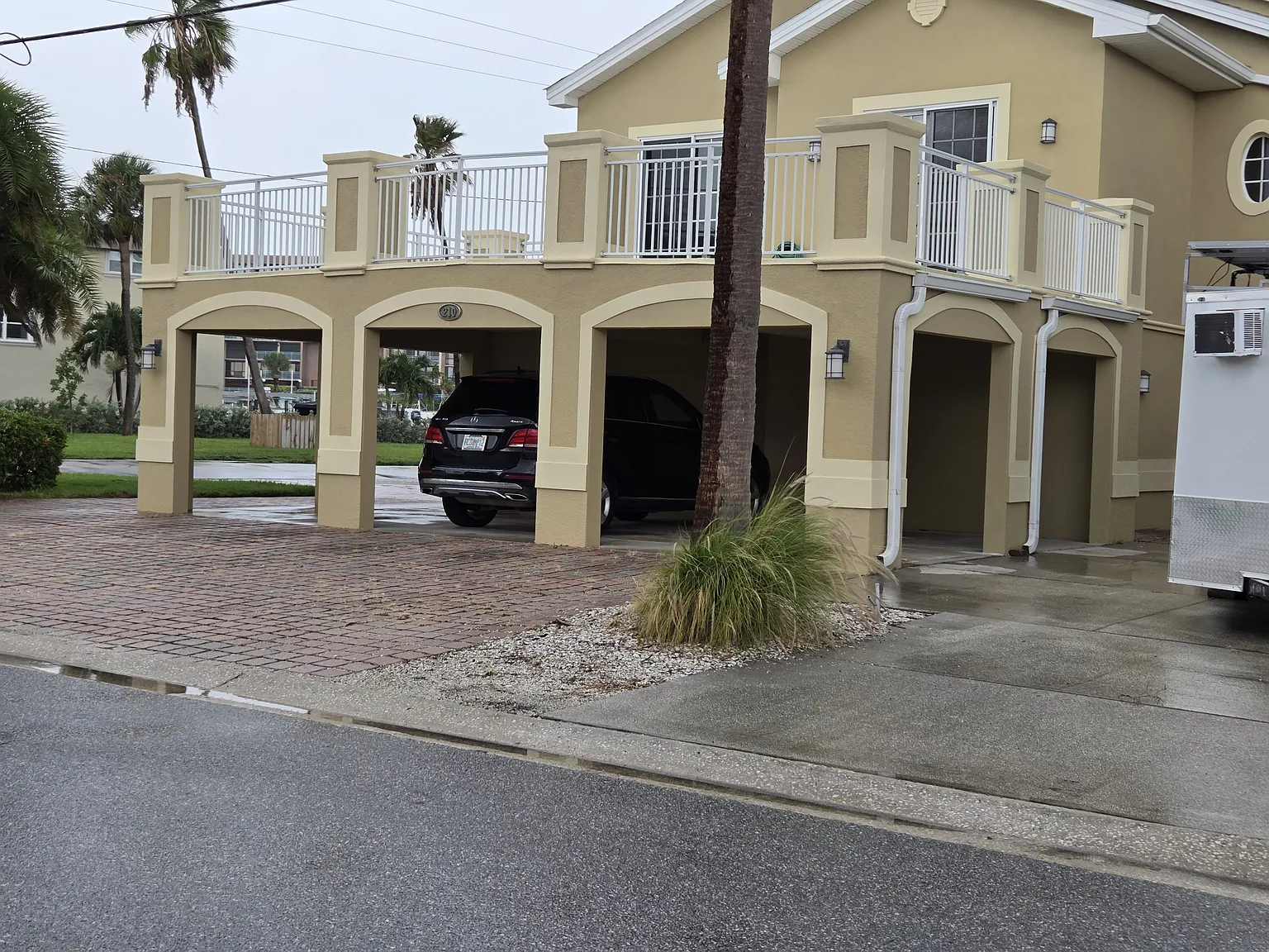 2 bed, 1240 sqft, $5,000 — Photo 1
