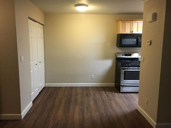 5th image of 4779 Seminole Dr APT 111