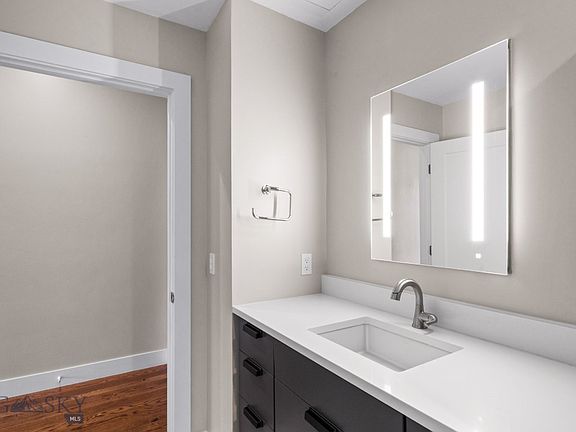 5th image of 5 W Mendenhall St Unit 414