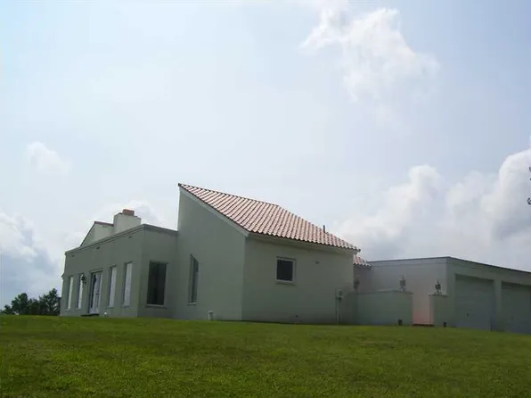 99 McHenry Rd, Indiana, PA 15701