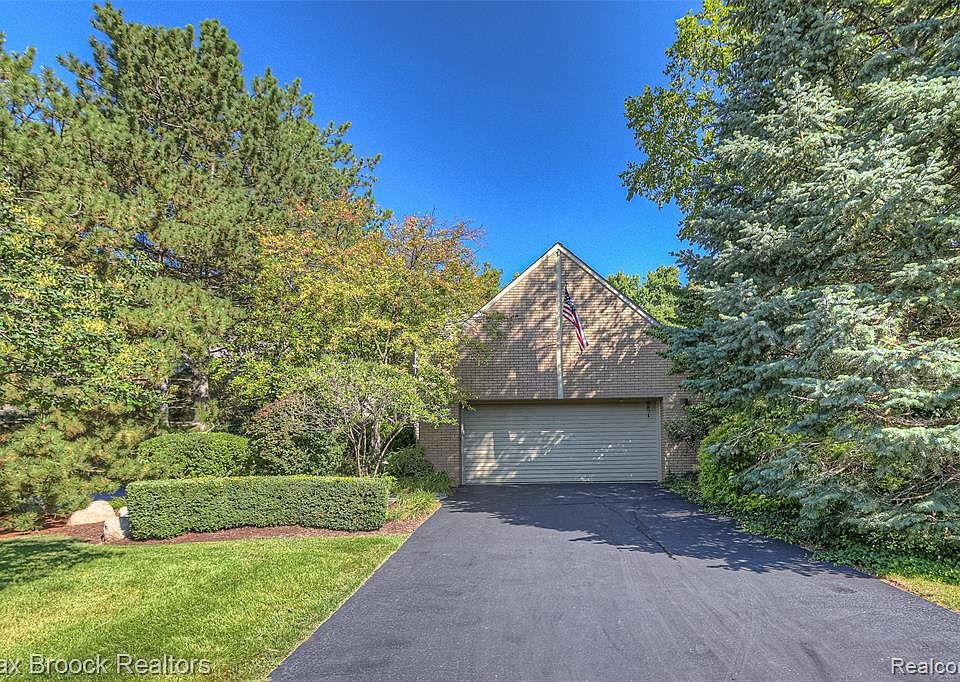 3898 Wabeek Lake Dr E, Bloomfield Hills, MI 48302 Zillow